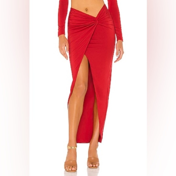 Revolve CAMILA SKIRT H:OURS red midi size medium new with tags - Picture 1 of 6